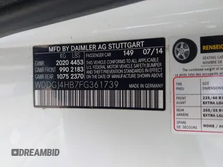 2015 Mercedes-Benz C-Class C 250 with VIN WDDGJ4HB7FG361739, listed as a IAAI auction lot 41814110 with 98,729 mi miles. Bid and sale history available at carsss.com. Image 9.