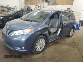 2016 Toyota Sienna Limited z VIN 5TDDK3DC8GS133114, wystawiony jako Copart lot #56965005 z przebiegiem 78 311 mil mil oraz Szkoda całkowita • Salvage title. Historia ofert i sprzedaży dostępna na DreamBid. Obrazek 1.