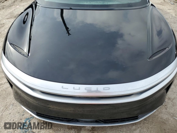 2022 Lucid Air Grand Touring z VIN 50EA1GBA6NA001280, wystawiony jako Copart lot #74004994 z przebiegiem Nie podano mil oraz Szkody całkowita. Historia ofert i sprzedaży dostępna na DreamBid. Obrazek 11.