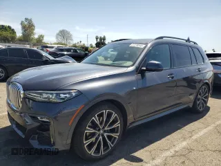 2021 BMW X7 xDrive40i z VIN 5UXCW2C09M9E66659, wystawiony jako Copart lot #57270345 z przebiegiem 62 060 mil mil oraz Szkoda całkowita • Salvage title. Historia ofert i sprzedaży dostępna na DreamBid. Obrazek 1.
