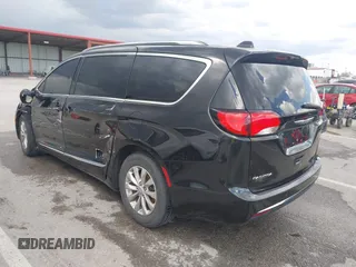 2018 Chrysler Pacifica Touring L with VIN 2C4RC1BG9JR120790, listed as a IAAI auction lot 41998460 with 124,146 mi miles and . Bid and sale history available at DreamBid. Image 3.