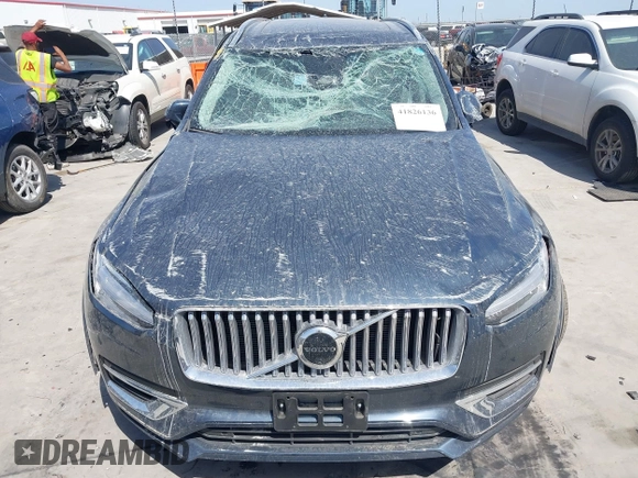 2024 Volvo XC90 Plus with VIN YV4H60LE4R1236342, listed as a IAAI auction lot 41826136 with 5,278 mi miles and . Bid and sale history available at DreamBid. Image 13.