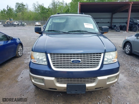 2005 Ford Expedition Eddie Bauer with VIN 1FMPU17555LB13549, listed as a IAAI auction lot 41869759 with 119,851 mi miles. Bid and sale history available at carsss.com. Image 13.