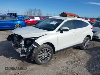 2022 Toyota Venza LE with VIN JTEAAAAH8NJ115518, listed as a IAAI auction lot 41758903 with 17,738 mi miles and . Bid and sale history available at DreamBid. Image 2.