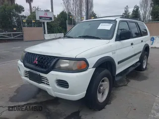 2000 Mitsubishi Montero Sport LS with VIN JA4LS31H0YP021389, listed as a IAAI auction lot 41443537 with 253,565 mi miles. Bid and sale history available at carsss.com. Image 2.