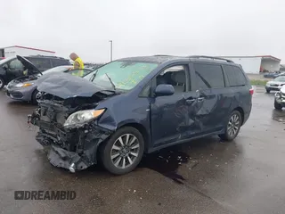2018 Toyota Sienna XLE with VIN 5TDDZ3DC8JS197365, listed as a IAAI auction lot 42311598 with 199,121 mi miles and . Bid and sale history available at DreamBid. Image 17.