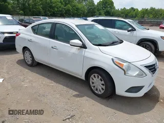 2016 Nissan Versa SV z VIN 3N1CN7AP5GL825793, wystawiony jako IAAI lot #42459314 z przebiegiem 169 570 mil mil oraz . Historia ofert i sprzedaży dostępna na DreamBid. Obrazek 1.
