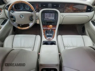 2004 Jaguar XJ with VIN SAJEA74C64SG08121, listed as a Copart auction lot 81736984 with 100,144 mi miles and Non Repairable. Bid and sale history available at DreamBid. Image 8.