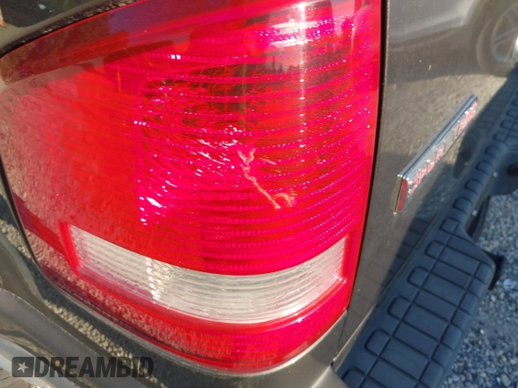 2007 Ford Explorer Sport Trac XLT z VIN 1FMEU31K67UA18559, wystawiony jako IAAI lot #40156484 z przebiegiem 245 853 mil mil oraz . Historia ofert i sprzedaży dostępna na DreamBid. Obrazek 14.