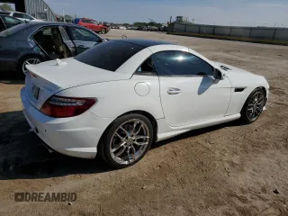 2016 Mercedes-Benz SLK 300 z VIN WDDPK3JA4GF124867, wystawiony jako Copart lot #72074294 z przebiegiem 55 792 mil mil oraz Szkoda całkowita • Salvage title. Historia ofert i sprzedaży dostępna na DreamBid. Obrazek 3.
