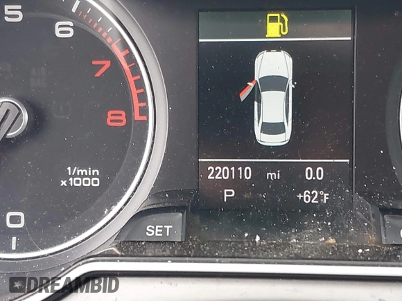 2013 Audi A4 Premium Plus с VIN WAUFFAFLXDN024165, выставлен на аукционе IAAI как лот 42271521 с пробегом 220 110 миль миль и . История ставок и продаж доступна на DreamBid. Изображение 15.