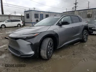 2023 Toyota bZ4X XLE with VIN JTMAAAAA7PA015923, listed as a Copart auction lot 44400565 with 27,616 mi miles and Salvage Title. Bid and sale history available at carsss.com. Image 1.