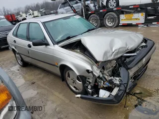 1997 Saab 900 z VIN YS3DF58N1V2046857, wystawiony jako Copart lot #84788464 z przebiegiem 90 640 mil mil oraz Czysty tytuł • Clean title. Historia ofert i sprzedaży dostępna na DreamBid. Obrazek 4.