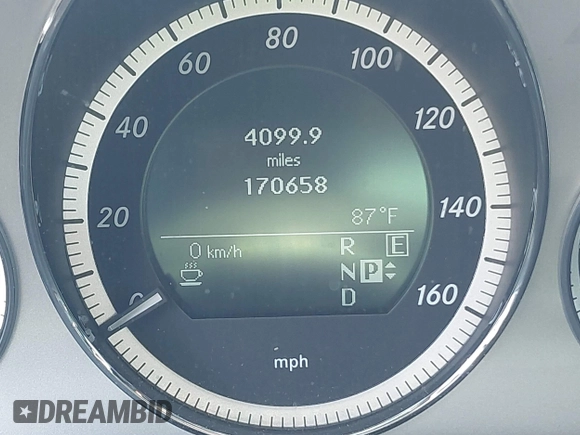 2011 Mercedes-Benz E-Class E 350 Luxury with VIN WDDHF5GB1BA462074, listed as a IAAI auction lot 42017000 with 170,658 mi miles. Bid and sale history available at carsss.com. Image 15.