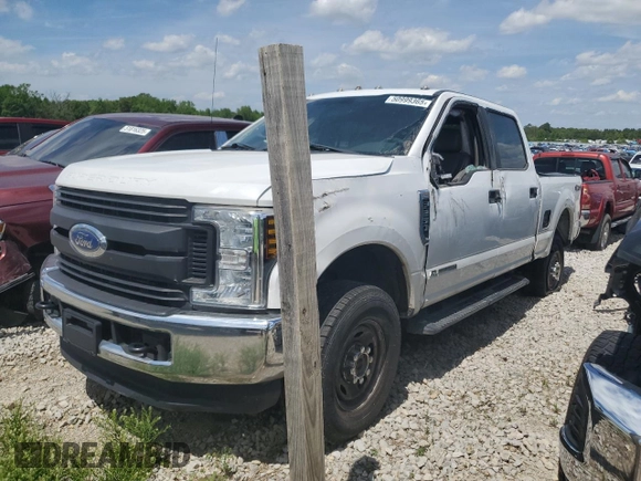 2018 Ford Super Duty F-250 SRW XL with VIN 1FT7W2BT6JEC36382, listed as a Copart auction lot 50999365 with 174,298 mi miles and Salvage Title. Bid and sale history available at carsss.com. Image 1.