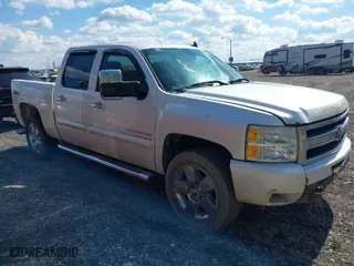 2011 Chevrolet Silverado 1500 LTZ with VIN 3GCPKTE39BG325239, listed as a IAAI auction lot 41650869 with 201,564 mi miles. Bid and sale history available at carsss.com. Image 1.
