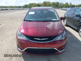 2018 Chrysler Pacifica Touring L with VIN 2C4RC1BG0JR279665, listed as a IAAI auction lot 40336389 with 80,835 mi miles and . Bid and sale history available at DreamBid. Image 12.