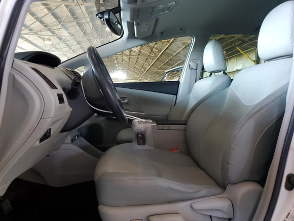 2013 Toyota Prius Two with VIN JTDZN3EUXD3259587, listed as a Copart auction lot 55118155 with 271,193 mi miles and Salvage Title. Bid and sale history available at DreamBid. Image 7.