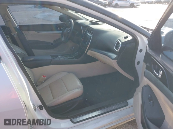 2016 Nissan Maxima SL with VIN 1N4AA6AP5GC383075, listed as a IAAI auction lot 41415505 with 164,392 mi miles and . Bid and sale history available at DreamBid. Image 5.