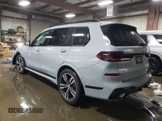 2024 BMW X7 xDrive40i with VIN 5UX23EM04R9V15436, listed as a Copart auction lot 46265095 with 5,504 mi miles and Salvage Title. Bid and sale history available at carsss.com. Image 2.