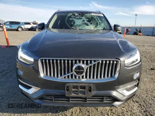 2021 Volvo XC90 Inscription Expression with VIN YV4BR0CL5M1702929, listed as a Copart auction lot 44809025 with 38,471 mi miles and Salvage Title. Bid and sale history available at carsss.com. Image 5.
