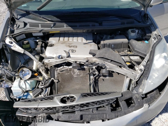 2010 Toyota Sienna XLE z VIN 5TDDK4CC8AS033268, wystawiony jako Copart lot #48503455 z przebiegiem 134 959 mil mil oraz Szkoda całkowita • Salvage title. Historia ofert i sprzedaży dostępna na DreamBid. Obrazek 14.
