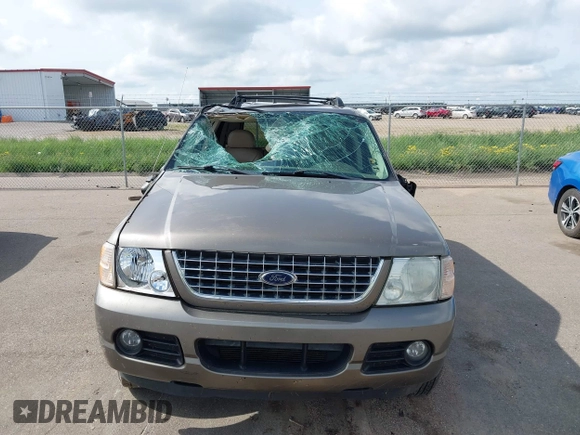 2005 Ford Explorer XLT z VIN 1FMZU73E45UA30741, wystawiony jako IAAI lot #42489994 z przebiegiem Nie podano mil oraz . Historia ofert i sprzedaży dostępna na DreamBid. Obrazek 11.