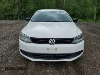 2013 Volkswagen Jetta S with VIN 3VW2K7AJ4DM377451, listed as a Copart auction lot 61643045 with 183,198 mi miles and Salvage title. Bid and sale history available at DreamBid. Image 5.