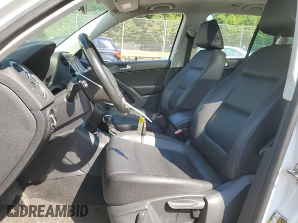 2012 Volkswagen Tiguan SEL with VIN WVGAV7AX0CW535644, listed as a Copart auction lot 54335534 with 156,079 mi miles and Salvage Title. Bid and sale history available at DreamBid. Image 7.