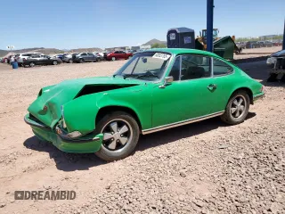1971 Porsche 911 with VIN 9111100473, listed as a Copart auction lot 60853765 with 79,342 mi miles and Salvage title. Bid and sale history available at DreamBid. Image 1.