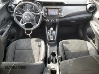 2020 Nissan Kicks S z VIN 3N1CP5BV5LL489505, wystawiony jako Copart lot #51147705 z przebiegiem 95 976 mil mil oraz Szkoda całkowita • Salvage title. Historia ofert i sprzedaży dostępna na DreamBid. Obrazek 8.