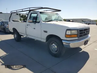 1996 Ford F-250 with VIN 2FTHF25HXTCA32365, listed as a Copart auction lot 55565135 with 373,610 mi miles and Clean Title. Bid and sale history available at carsss.com. Image 4.