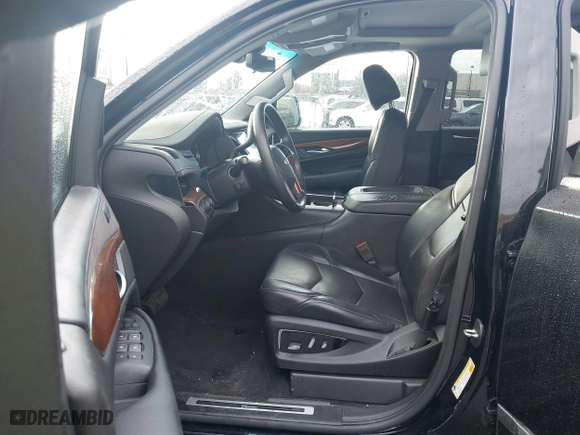2018 Cadillac Escalade Luxury with VIN 1GYS4BKJ0JR111346, listed as a IAAI auction lot 41425051 with 92,021 mi miles. Bid and sale history available at carsss.com. Image 5.