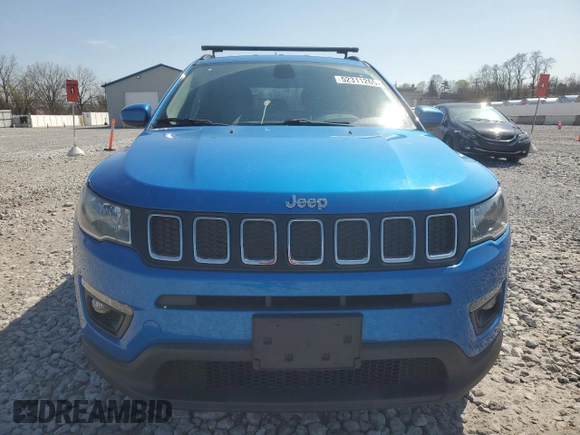 2017 Jeep Compass Latitude with VIN 3C4NJDBB6HT688786, listed as a Copart auction lot 52311265 with 89,282 mi miles and Salvage Title. Bid and sale history available at carsss.com. Image 5.