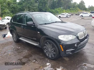 2013 BMW X5 xDrive35d with VIN 5UXZW0C50D0B96283, listed as a IAAI auction lot 42418521 with 147,066 mi miles and . Bid and sale history available at DreamBid. Image 1.