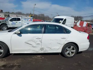 2012 Volkswagen Passat SE with VIN 1VWBP7A38CC020227, listed as a IAAI auction lot 41644536 with 227,205 mi miles. Bid and sale history available at carsss.com. Image 18.