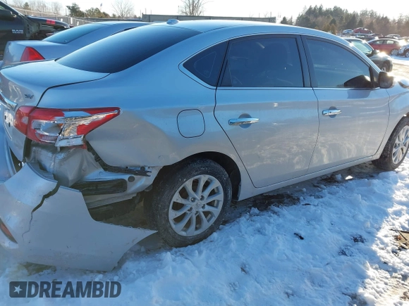 2018 Nissan Sentra SV z VIN 3N1AB7AP6JL655421, wystawiony jako IAAI lot #41407576 z przebiegiem 98 854 mil mil oraz . Historia ofert i sprzedaży dostępna na DreamBid. Obrazek 4.