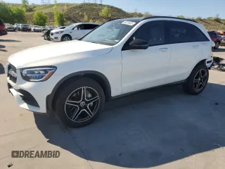2020 Mercedes-Benz GLC 300 z VIN WDC0G8EB4LF700801, wystawiony jako Copart lot #56239455 z przebiegiem 18 281 mil mil oraz Szkoda całkowita • Salvage title. Historia ofert i sprzedaży dostępna na DreamBid. Obrazek 1.