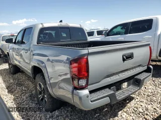 2018 Toyota Tacoma SR with VIN 3TMCZ5AN1JM140275, listed as a Copart auction lot 50611135 with Not Provided miles and Salvage Title. Bid and sale history available at DreamBid. Image 2.