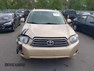 2008 Toyota Highlander Sport z VIN JTEES43A682018882, wystawiony jako IAAI lot #42171070 z przebiegiem 207 448 mil mil oraz . Historia ofert i sprzedaży dostępna na DreamBid. Obrazek 12.