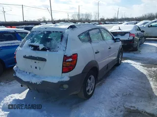 2007 Pontiac Vibe with VIN 5Y2SL65837Z407785, listed as a IAAI auction lot 41556717 with 263,542 mi miles. Bid and sale history available at carsss.com. Image 4.