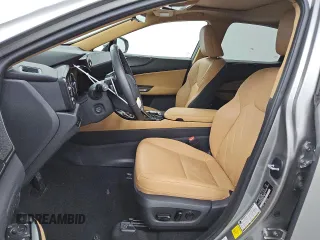 2024 Lexus NX 350h Luxury z VIN 2T2HKCEZ1RC028250, wystawiony jako Copart lot #43834705 z przebiegiem 13 569 mil mil oraz Czysty tytuł • Clean title. Historia ofert i sprzedaży dostępna na DreamBid. Obrazek 7.