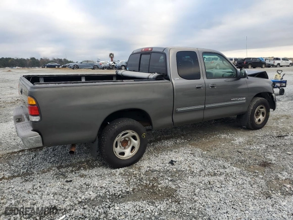 2003 Toyota Tundra SR5 with VIN 5TBRN341X3S402910, listed as a Copart auction lot 85151244 with 284,354 mi miles and Salvage Title. Bid and sale history available at carsss.com. Image 3.