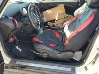 2012 MINI Hardtop S z VIN WMWSV3C55CTY19041, wystawiony jako Copart lot #52653075 z przebiegiem Nie podano mil oraz Czysty tytuł • Clean title. Historia ofert i sprzedaży dostępna na DreamBid. Obrazek 7.