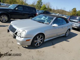 2002 Mercedes-Benz CLK with VIN WDBLK70G82T110291, listed as a Copart auction lot 75562454 with 152,132 mi miles and Salvage Title. Bid and sale history available at carsss.com. Image 1.