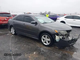2014 Toyota Camry L with VIN 4T1BF1FK3EU412561, listed as a IAAI auction lot 41468974 with 152,436 mi miles. Bid and sale history available at carsss.com. Image 1.