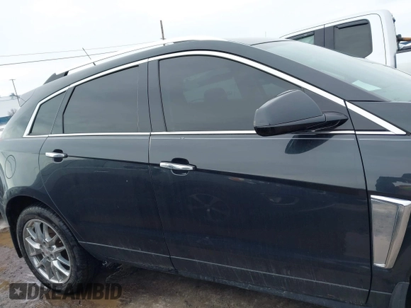 2013 Cadillac SRX Performance Collection with VIN 3GYFNHE33DS527519, listed as a IAAI auction lot 41652822 with 201,580 mi miles. Bid and sale history available at carsss.com. Image 13.
