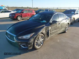 2018 Infiniti Q50 3.0t LUXE with VIN JN1EV7AP7JM363310, listed as a IAAI auction lot 40924400 with 103,578 mi miles. Bid and sale history available at carsss.com. Image 6.