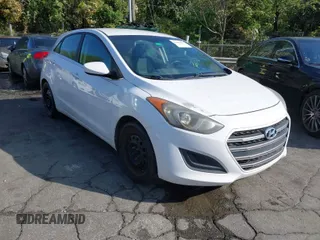 2016 Hyundai Elantra GT with VIN KMHD35LH3GU256073, listed as a IAAI auction lot 41981215 with 174,280 mi miles. Bid and sale history available at carsss.com. Image 1.