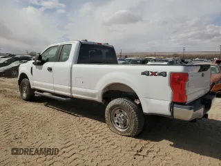 2020 Ford F-250 XL z VIN 1FT7X2B64LEC47102, wystawiony jako Copart lot #46455255 z przebiegiem 138 569 mil mil oraz Czysty tytuł • Clean title. Historia ofert i sprzedaży dostępna na DreamBid. Obrazek 2.